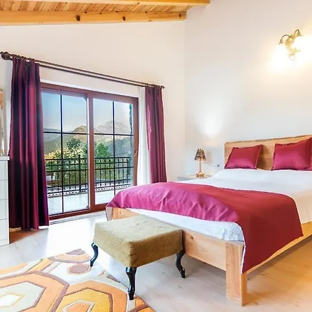 Ege Stone Korunakli Ve Isitmali Havuz Jakuzi