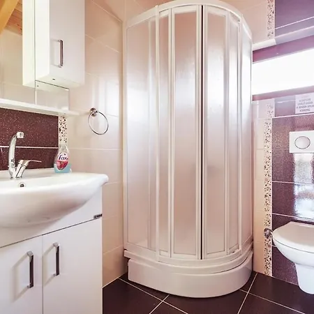 别墅 Ege Stone Korunakli Ve Isitmali Havuz Jakuzi 费特希耶