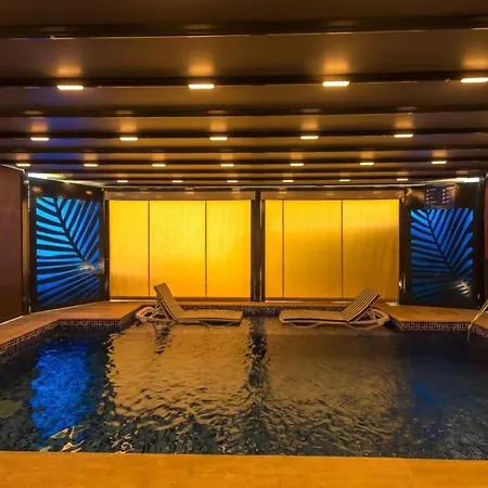 Ege Stone Korunakli Ve Isitmali Havuz Jakuzi 费特希耶