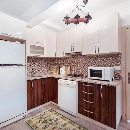 别墅 Ege Stone Korunakli Ve Isitmali Havuz Jakuzi