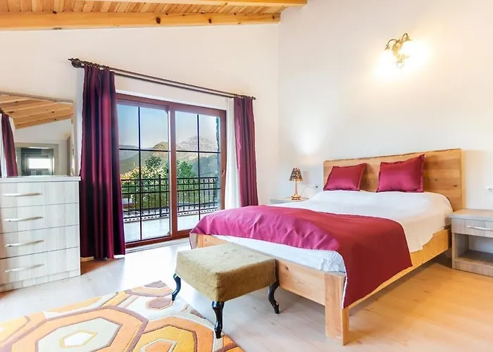 Ege Stone Korunakli Ve Isitmali Havuz Jakuzi